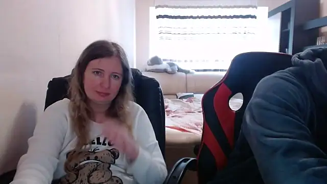 PeterAndJen online show from 03.12.25