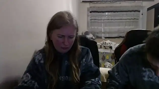 PeterAndJen online show from 02.05.26