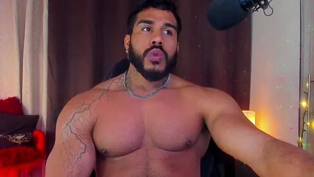 Snapshot of Artemis_Kazttman chatting on 01.08.25 Artemis Kazttman online show from 01.08.25