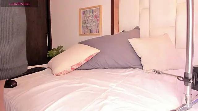 Snapshot of Snooky_Clinton chatting on 03.10.25 Snooky Clinton online show from 03.10.25