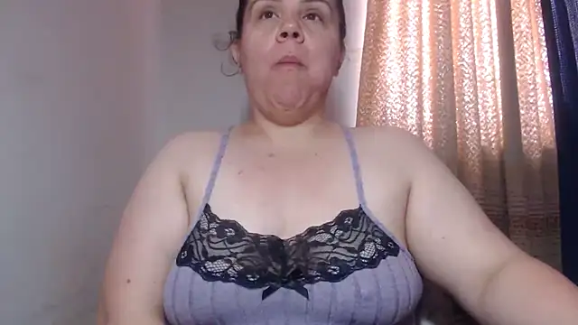 agathamiller01 online show from 10.03.25