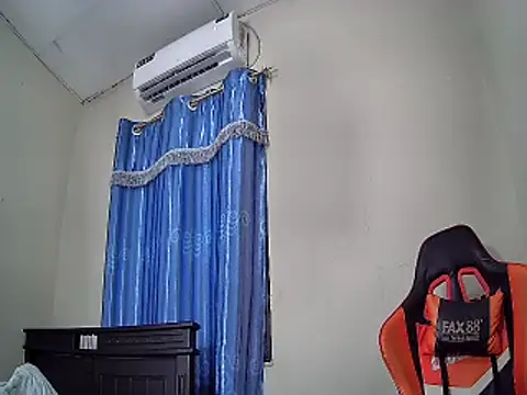 EvaTiffany online show from 01.26.25