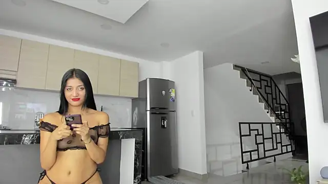 DulceRomance online show from 02.28.25