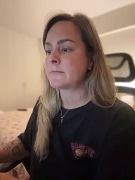 Snapshot of misslulipop chatting on 02.26.25 misslulipop online show from 02.26.25