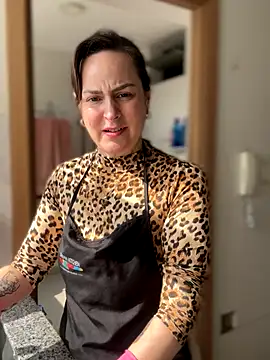 Snapshot of misslulipop chatting on 09.18.25 misslulipop online show from 09.18.25