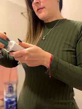 Snapshot of misslulipop chatting on 09.28.25 misslulipop online show from 09.28.25