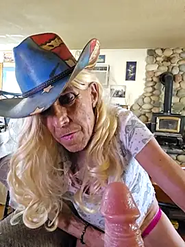 CROSSCOUNTRY1 online show from 03.04.25