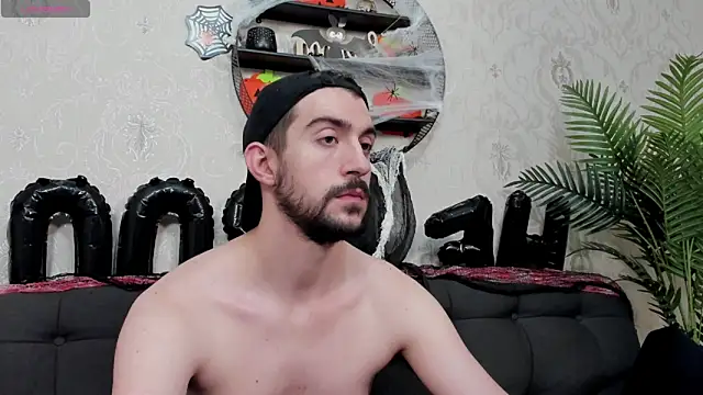 Dylan Best online show from 10.31.25