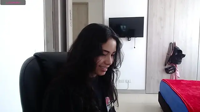 numberfav8 online show from 12.20.24