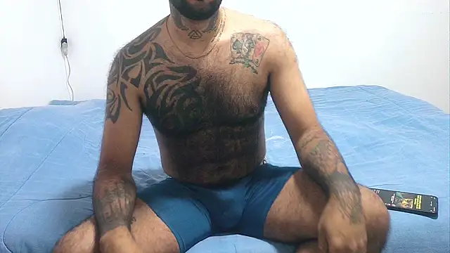 TeddyGominola  online show from 03.18.25