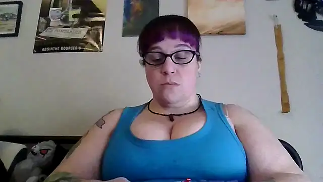 Snapshot of GothyBaby chatting on 12.16.25 GothyBaby online show from 12.16.25