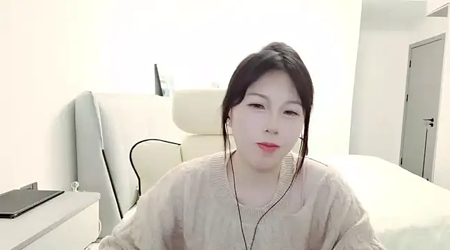 Sunset glow online show from 12.09.24