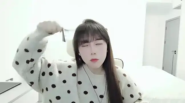 Sunset glow online show from 12.13.24
