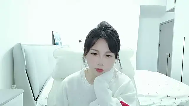 Sunset glow online show from 11.06.25