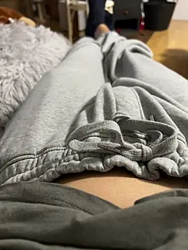 petuletra online show from 01.28.25