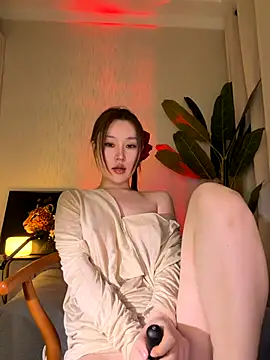 Snapshot of sphynx-_- chatting on 10.10.25 sphynx- - online show from 10.10.25