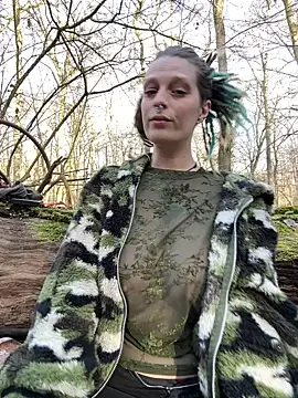 Snapshot of MenaDreadfull chatting on 03.02.26 MenaDreadfull online show from 03.02.26