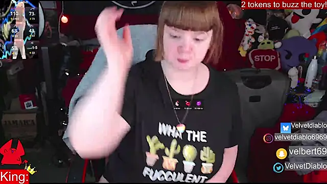 Snapshot of VelvetDiablo chatting on 01.07.25 VelvetDiablo online show from 01.07.25