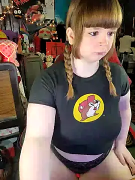 Snapshot of VelvetDiablo chatting on 02.07.25 VelvetDiablo online show from 02.07.25