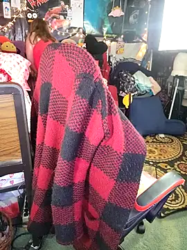 Snapshot of VelvetDiablo chatting on 02.08.25 VelvetDiablo online show from 02.08.25