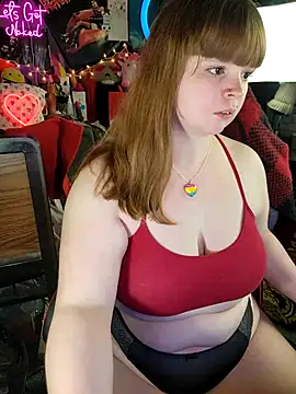 Snapshot of VelvetDiablo chatting on 02.25.25 VelvetDiablo online show from 02.25.25