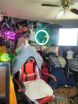 Snapshot of VelvetDiablo chatting on 03.01.25 VelvetDiablo online show from 03.01.25