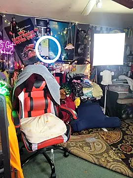 Snapshot of VelvetDiablo chatting on 03.07.25 VelvetDiablo online show from 03.07.25