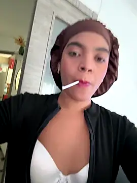 Katiiahotbaby online show from 12.19.25