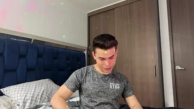 alejooo twink online show from 02.13.25