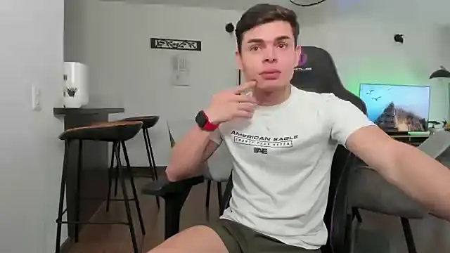 alejooo twink online show from 02.25.25