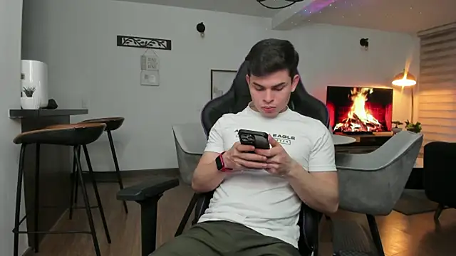 alejooo twink online show from 02.25.25