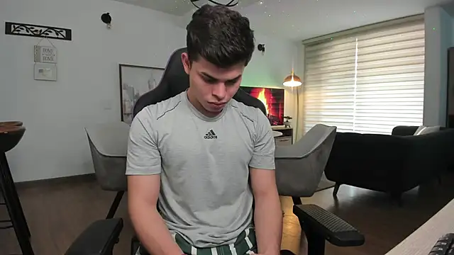 alejooo twink online show from 02.27.25