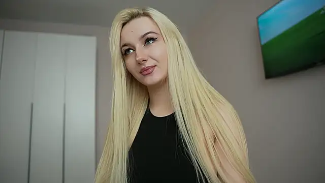 CatchMe1 online show from 02.20.26