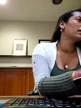 Nikkierosee online show from 02.26.25