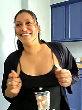 Nikkierosee online show from 10.12.25