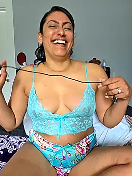 Nikkierosee online show from 11.15.25