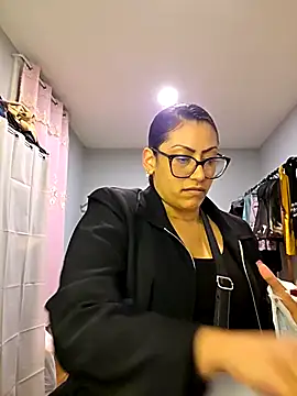 Nikkierosee online show from 02.16.26