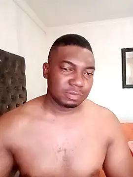 Snapshot of General62 chatting on 10.26.25 General62 online show from 10.26.25