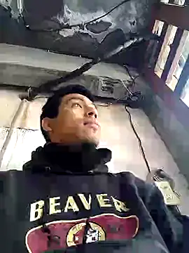 Snapshot of AlexAlejandro13 chatting on 01.13.25 AlexAlejandro13 online show from 01.13.25