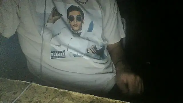 Snapshot of AlexAlejandro13 chatting on 10.24.25 AlexAlejandro13 online show from 10.24.25