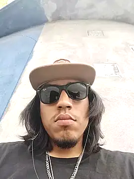 AlexAlejandro13 online show from 04.01.26