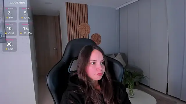 AnnieHallX online show from 10.11.25