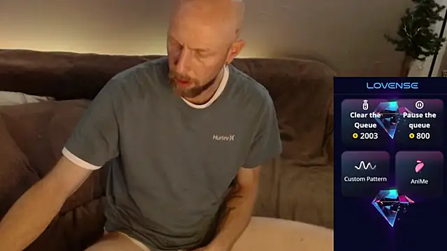 MaxRouger online show from 11.19.25