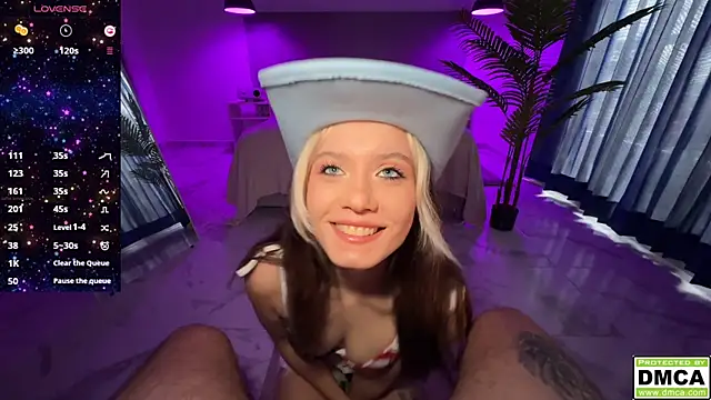 Snapshot of _blowjob_queen chatting on 09.09.25 blowjob queen online show from 09.09.25