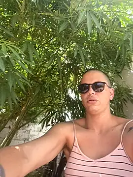 Snapshot of Alicbranca chatting on 02.13.26 Alicbranca online show from 02.13.26