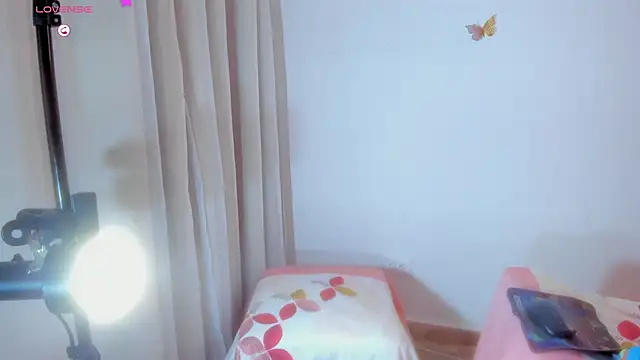 ashelydainii online show from 04.16.26