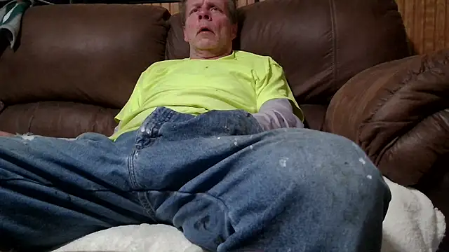 Snapshot of dickgozinyah chatting on 03.16.25 dickgozinyah online show from 03.16.25