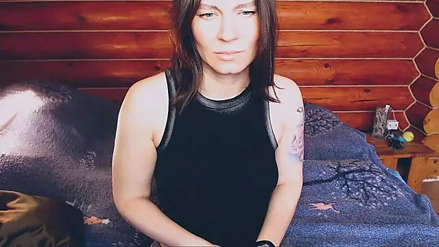 Snapshot of Platina_Fox chatting on 02.25.25 Platina Fox online show from 02.25.25