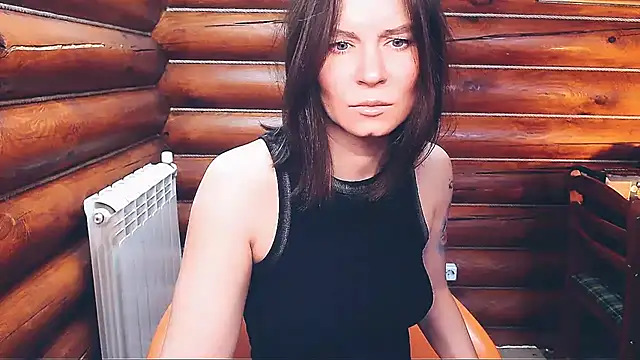 Snapshot of Platina_Fox chatting on 03.19.25 Platina Fox online show from 03.19.25