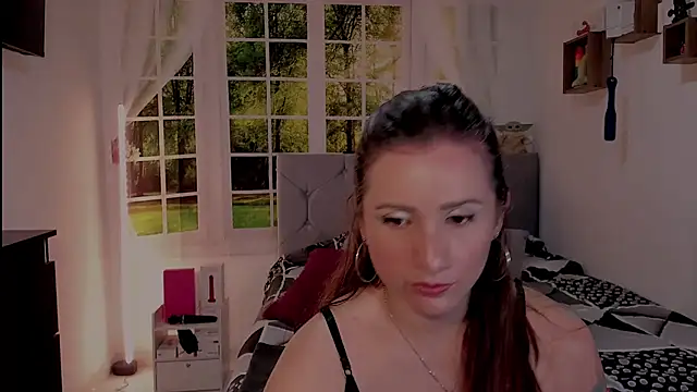 vanessabrown  online show from 05.28.26